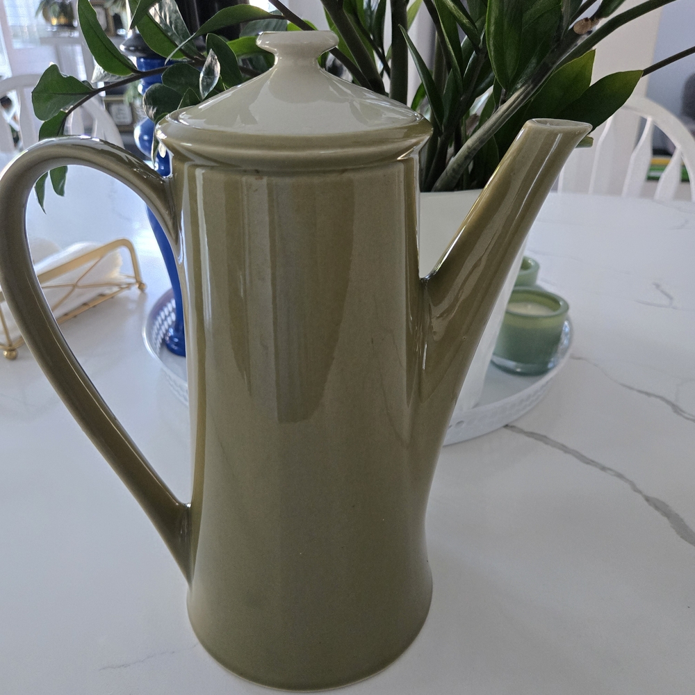 Vintage PM Premiere “Colors of Spain” Olive Green Stoneware Teapot – Japan